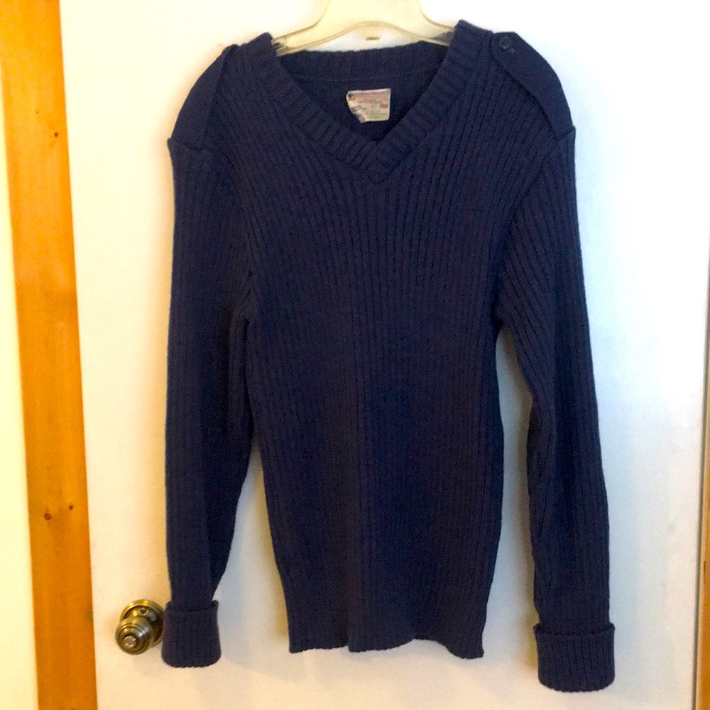 ✨Vintage 100% wool army surplus sweater